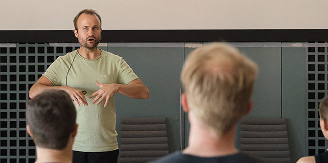 Kurs i kroppsspråk er forskningsbasert